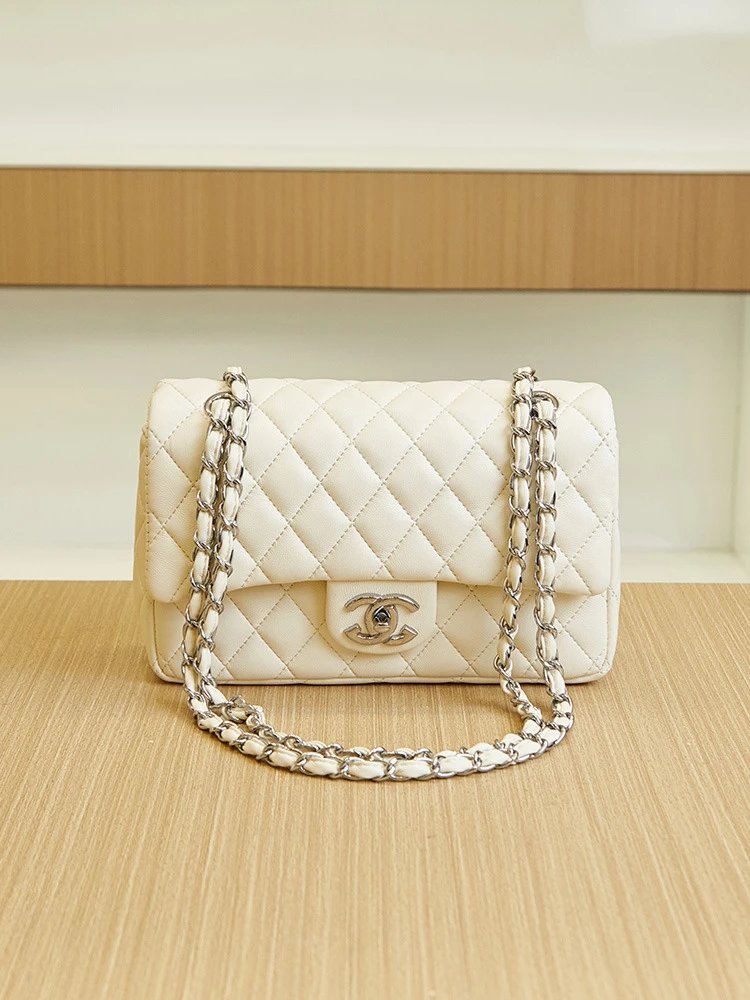 White silver buckle double G25