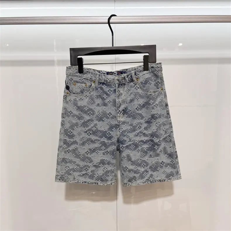 LY* Shorts
