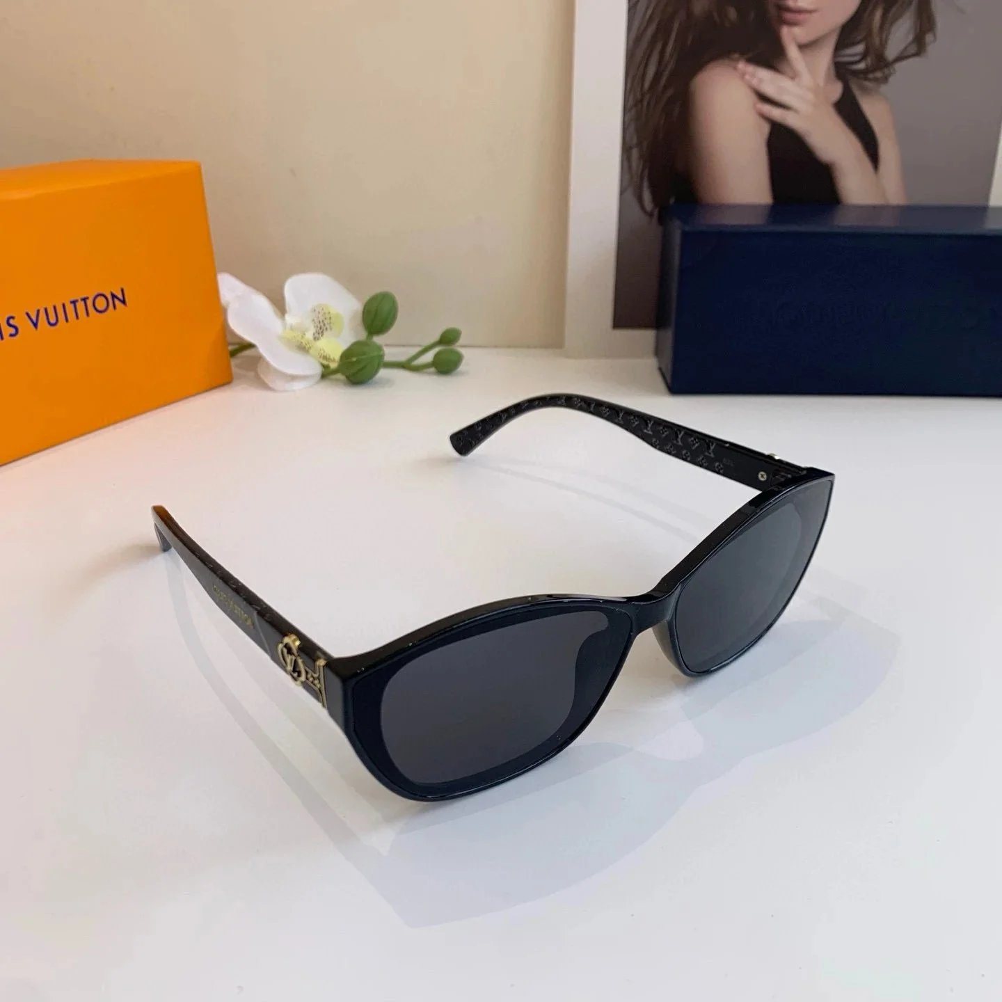Versace Medusa Icon Black and Gold Sunglasses - 7