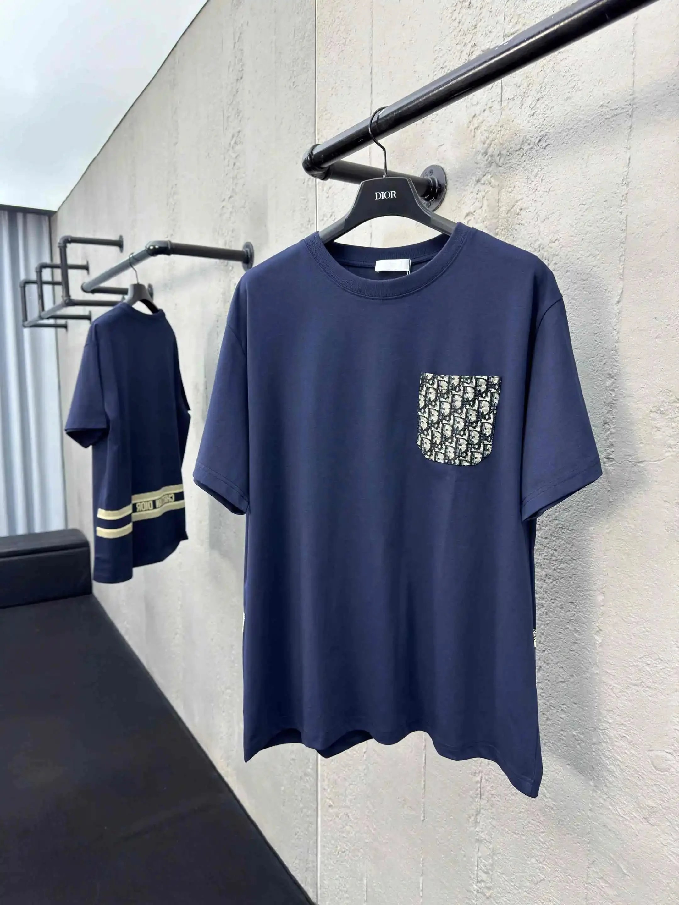 Di06