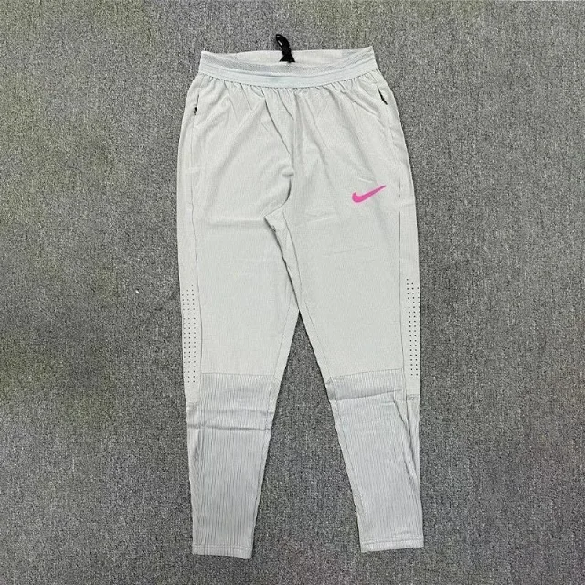 Gymshark Jackets Zip-Up Windbreaker product detail image 11