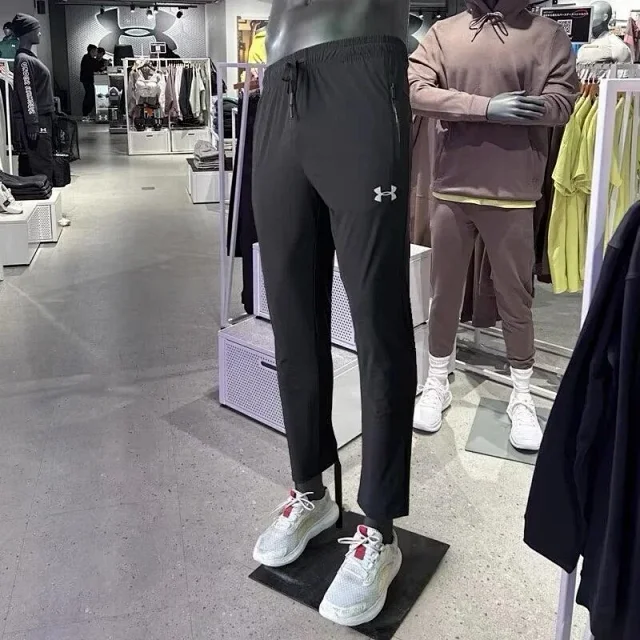 Gymshark Jackets Zip-Up Windbreaker product detail image 14