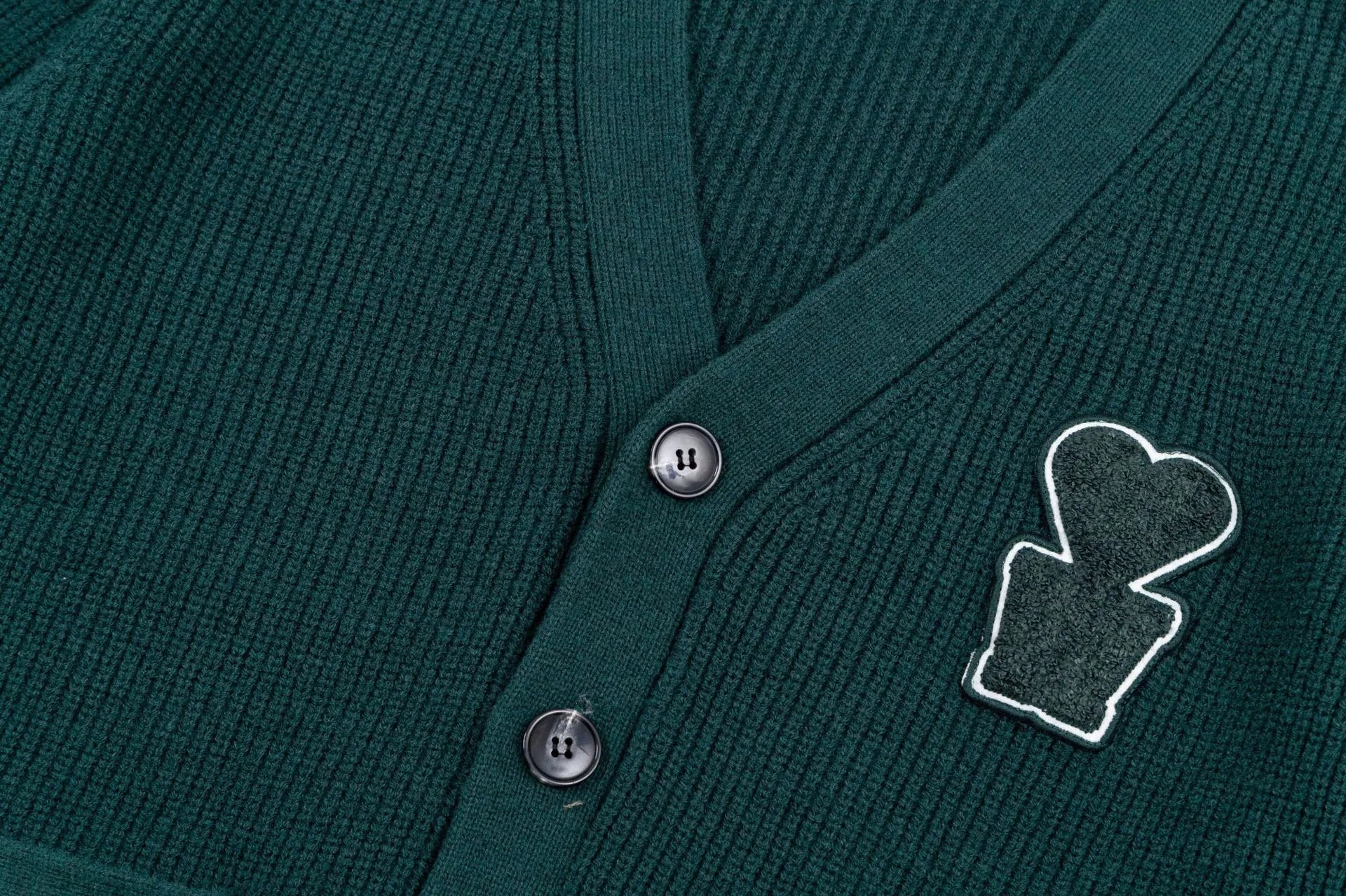 Play Comme des Garçons Heart Logo Ribbed Cardigan in Forest Green - 7