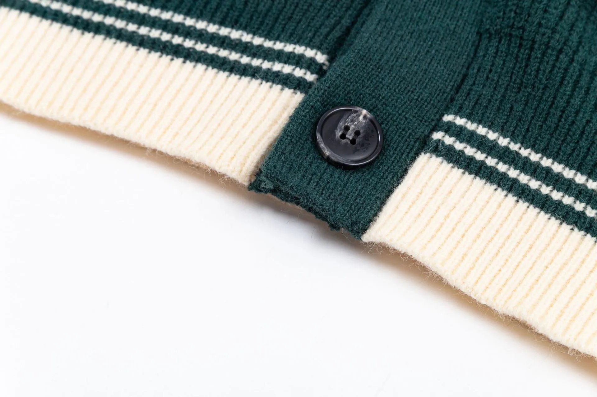 Play Comme des Garçons Heart Logo Ribbed Cardigan in Forest Green - 8