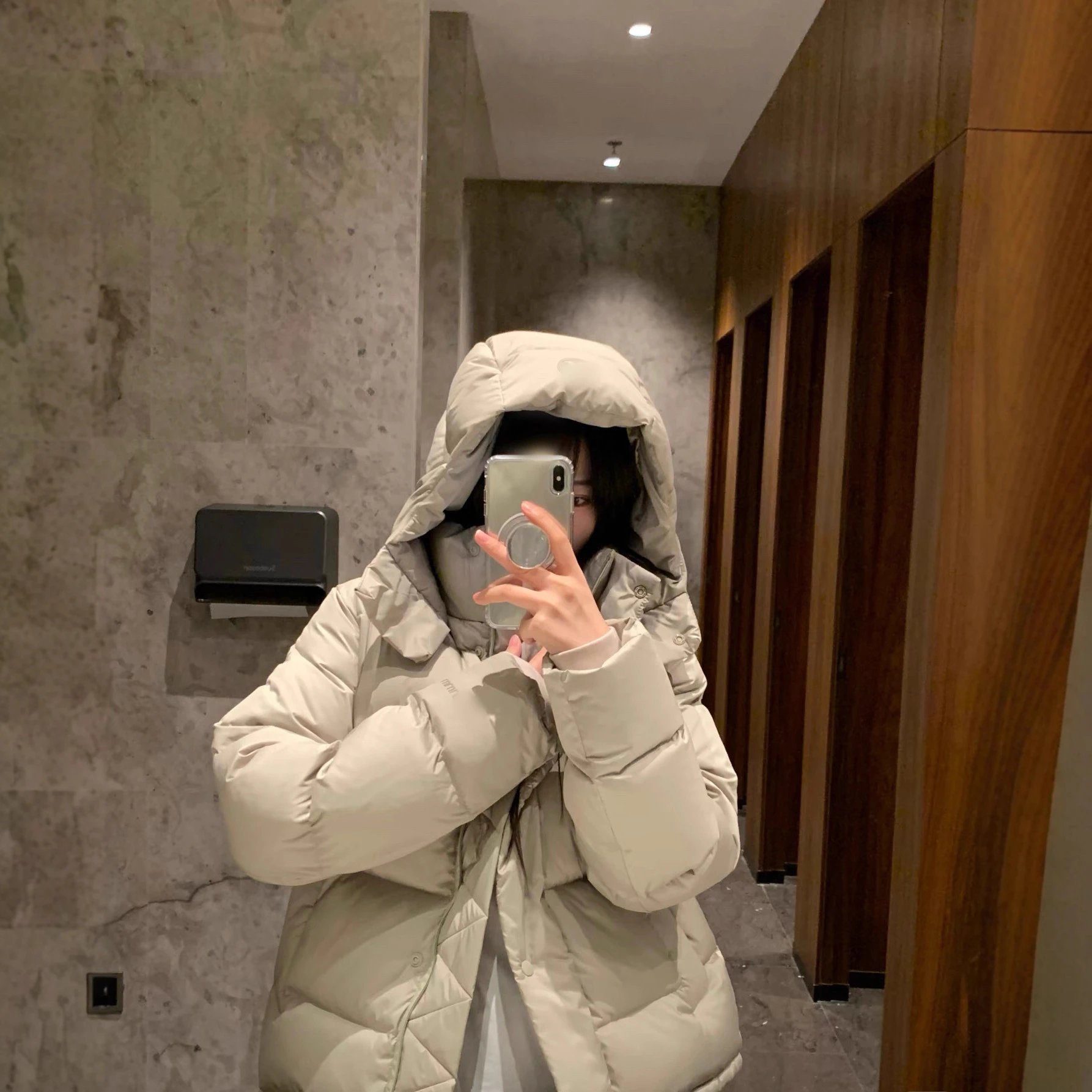 Lululemon Wunder Puff Hooded Jacket product photo 3