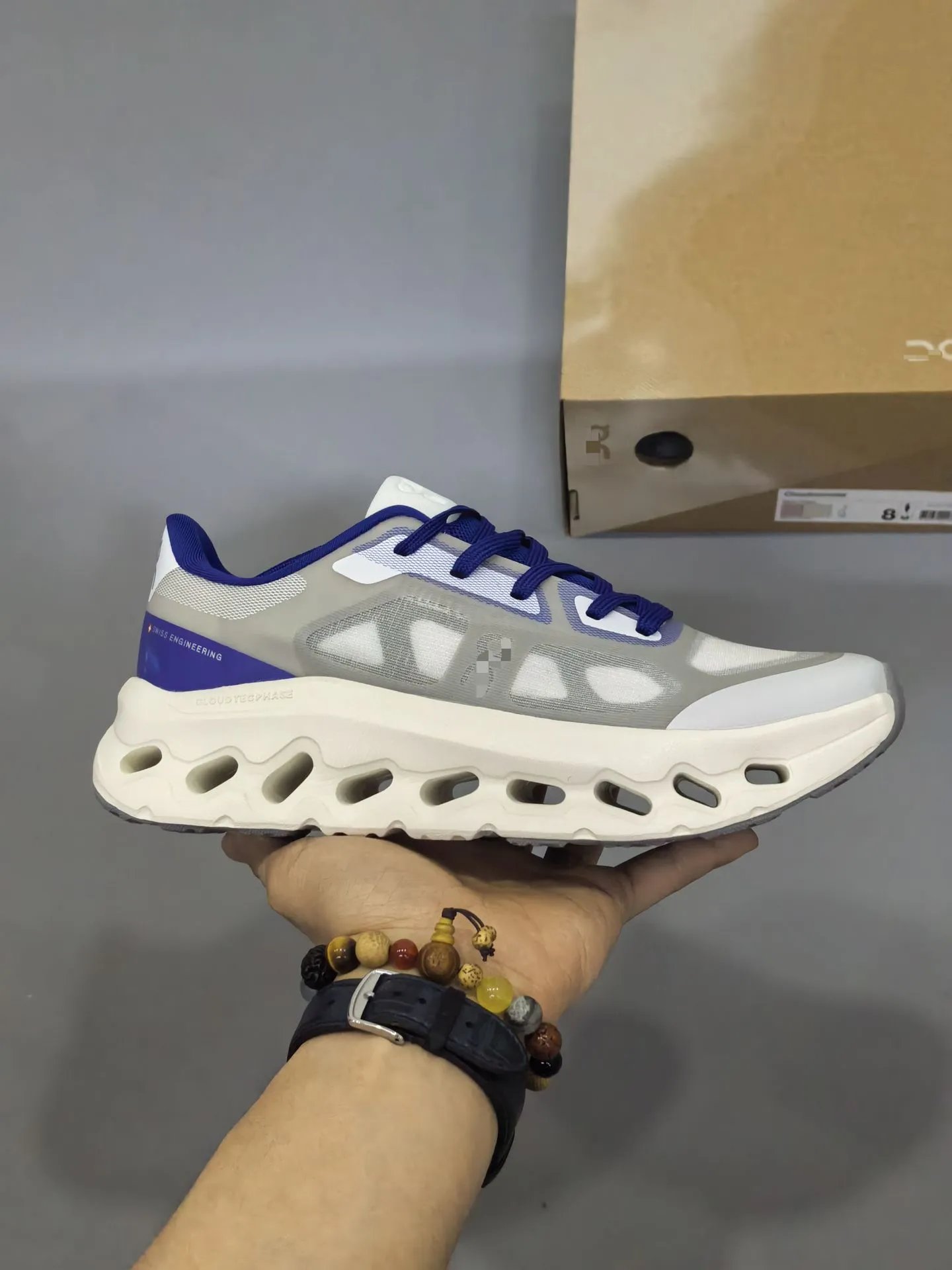 Unbranded Sneakers Mesh with hollow cushioned sole — White, gray, and blue 36-45