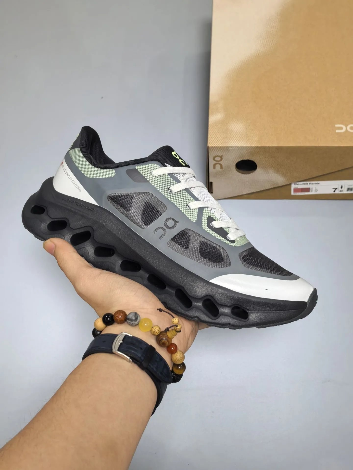 Unbranded Sneakers Mesh with hollow cushioned sole — White and green 36-45