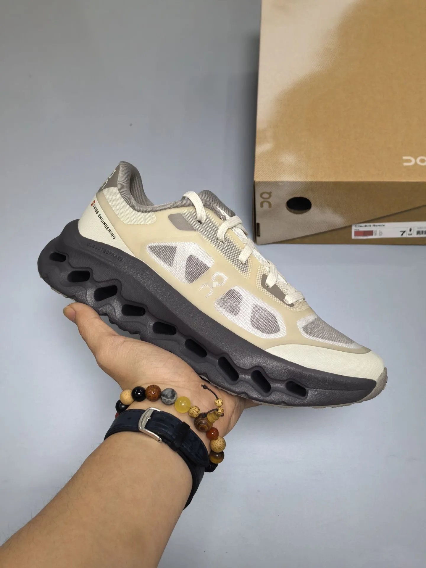 Unbranded Sneakers Mesh with hollow cushioned sole — Whitish-brown 36-45