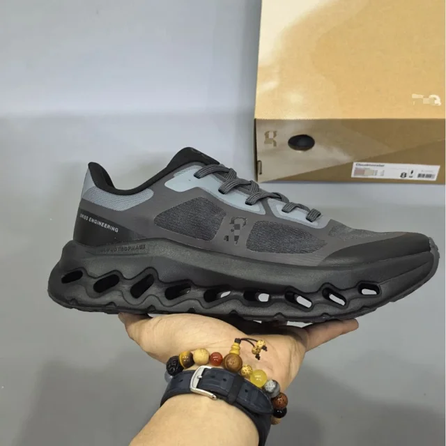 Unbranded Sneakers Mesh with hollow cushioned sole product detail image 9