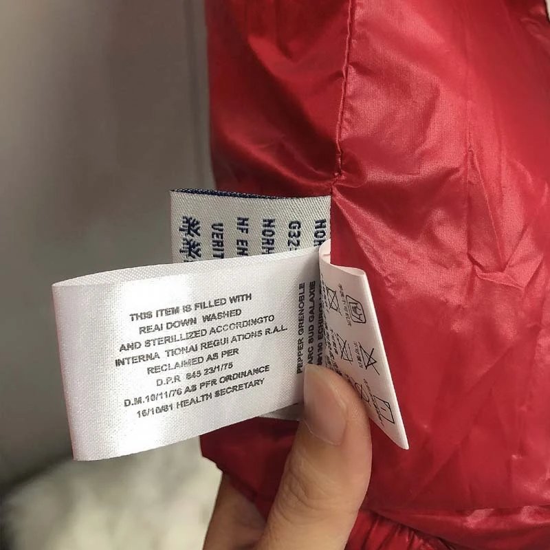 Moncler Kids Hooded Down Vest Red - 27