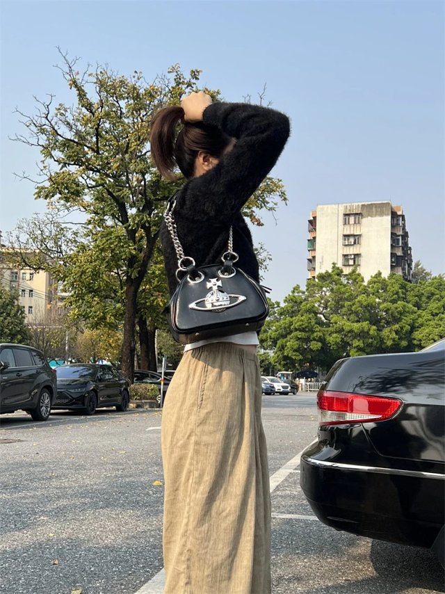 Vivienne Westwood Leather Bag: seller detail photo 2