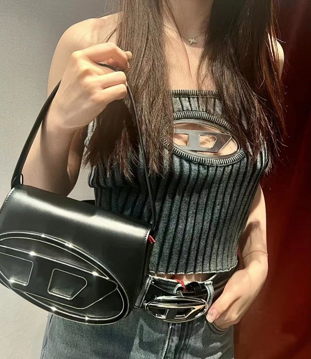 Diesel Womens Bag: seller detail photo 5