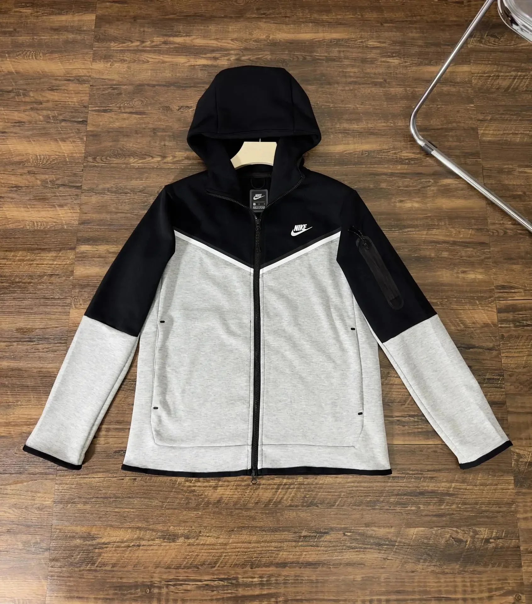 Product view 16