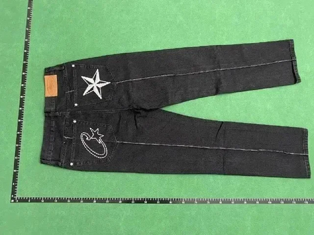 Louis Vuitton Jeans Monogram Patchwork product detail image 10