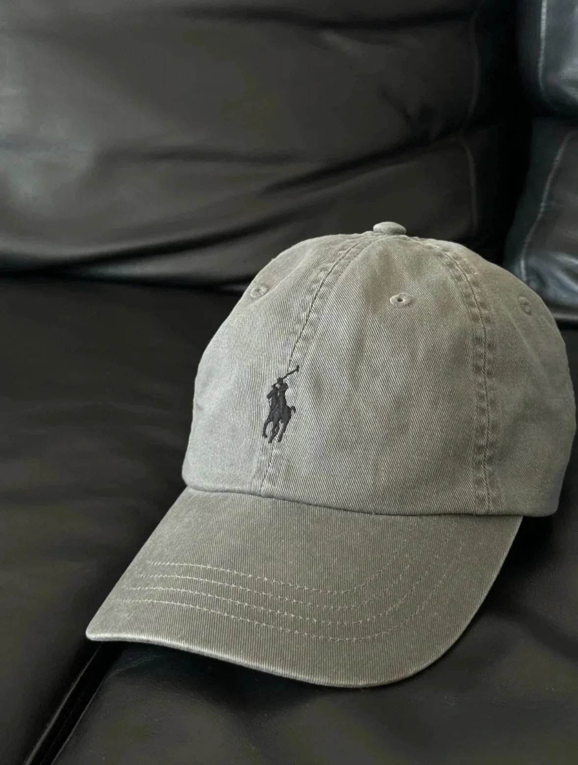 Gucci Hats Embroidered baseball cap — 37