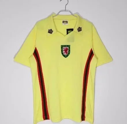 Umbro Football Jerseys Retro National Team Jersey — Wales away
