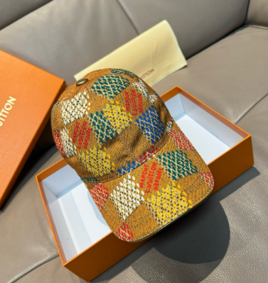 Gucci Hats Embroidered baseball cap — 1