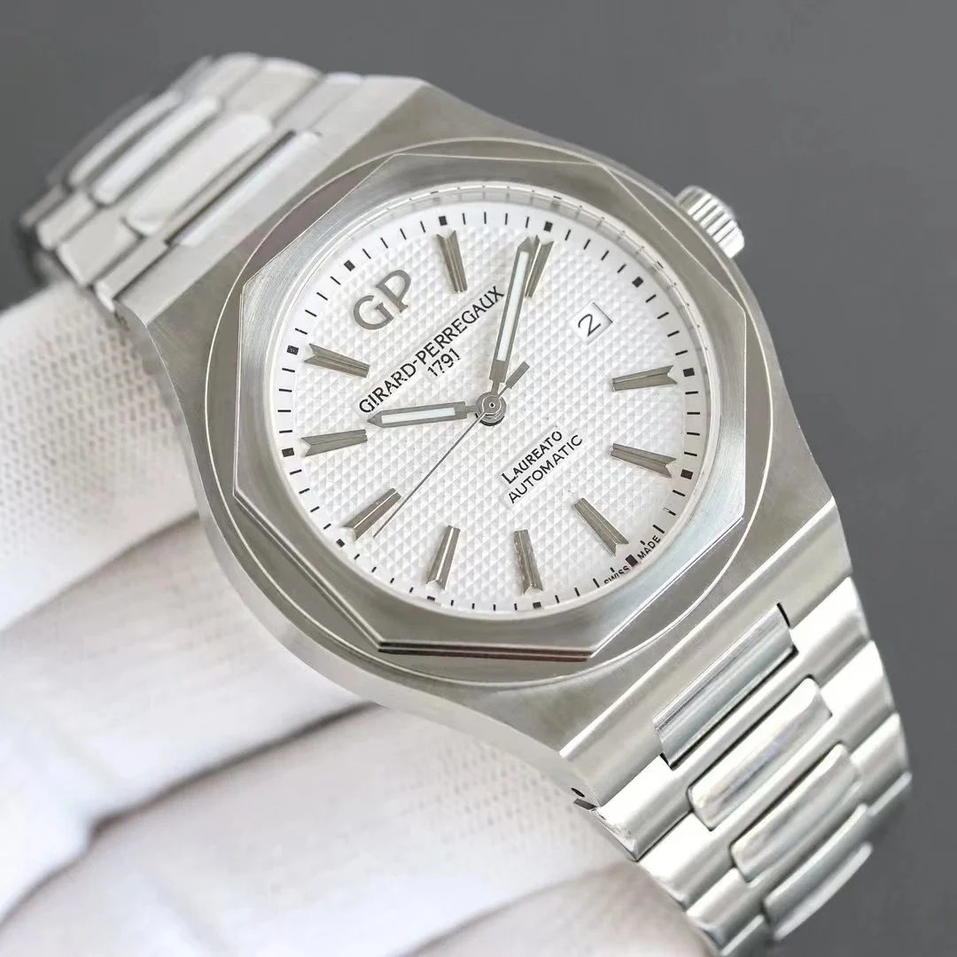 Girard-Perregaux Watches Laureato Automatic — silver outside white inside