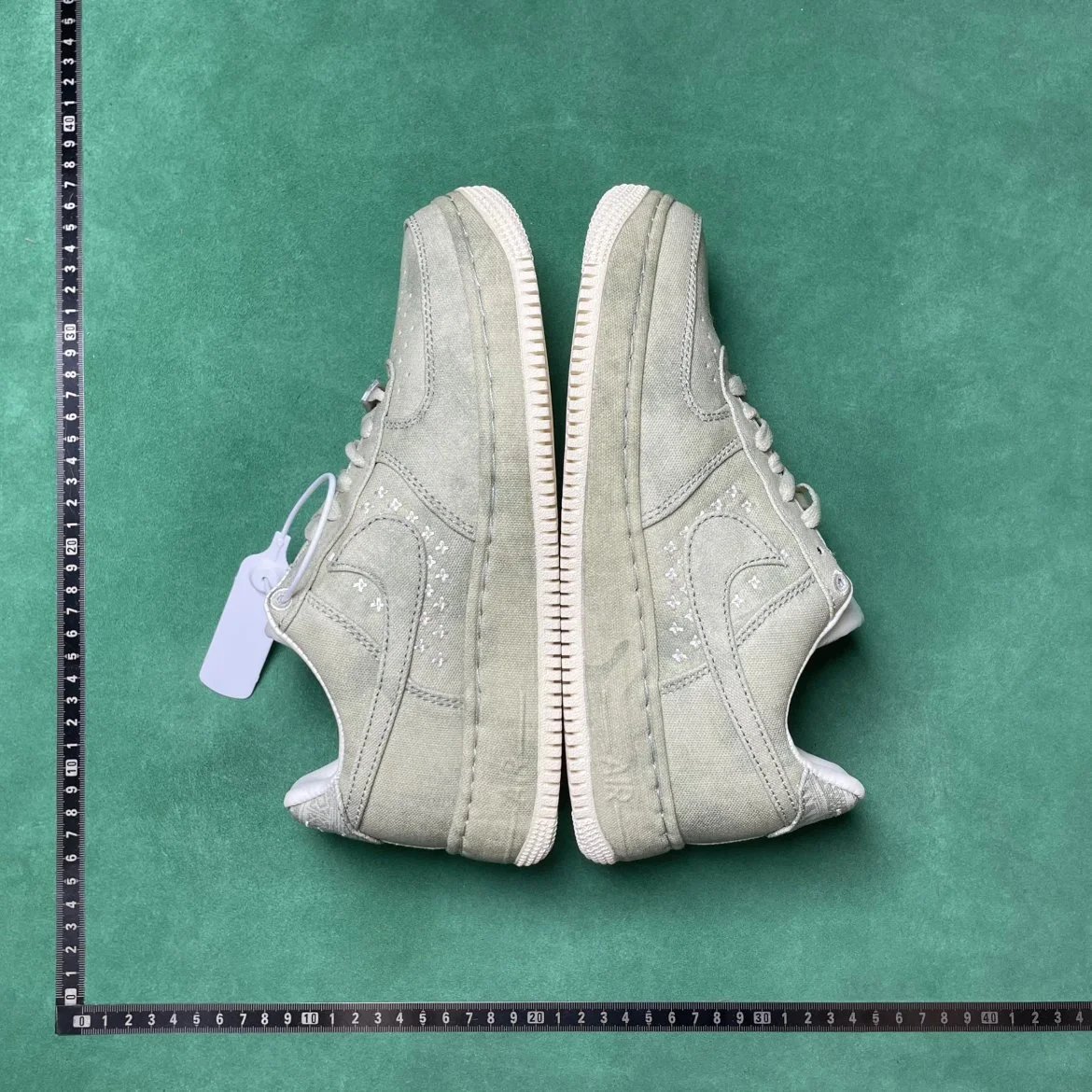 P3L EMBROIDERED LOW-TOP SNEAKERS