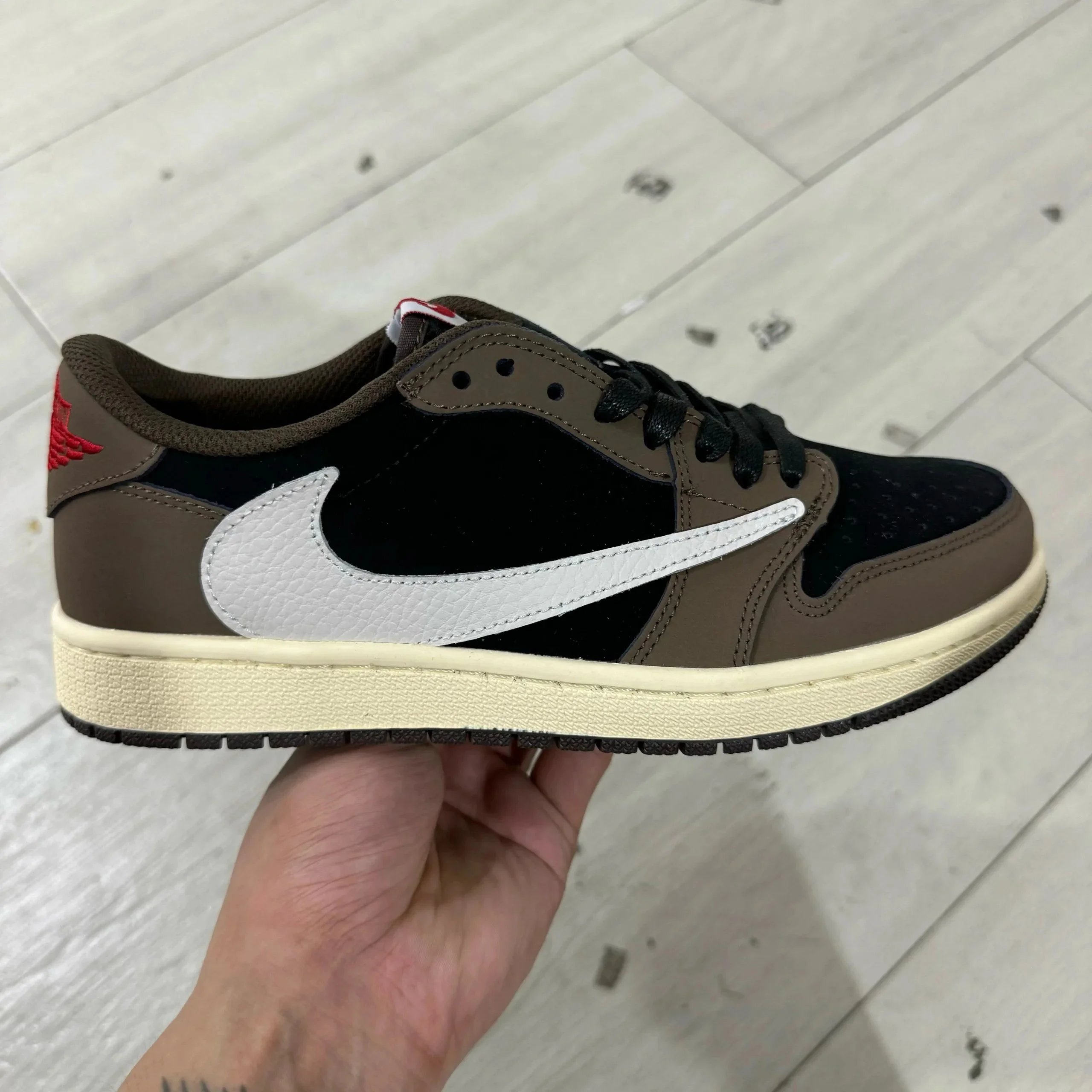 Dark Brown 1.0