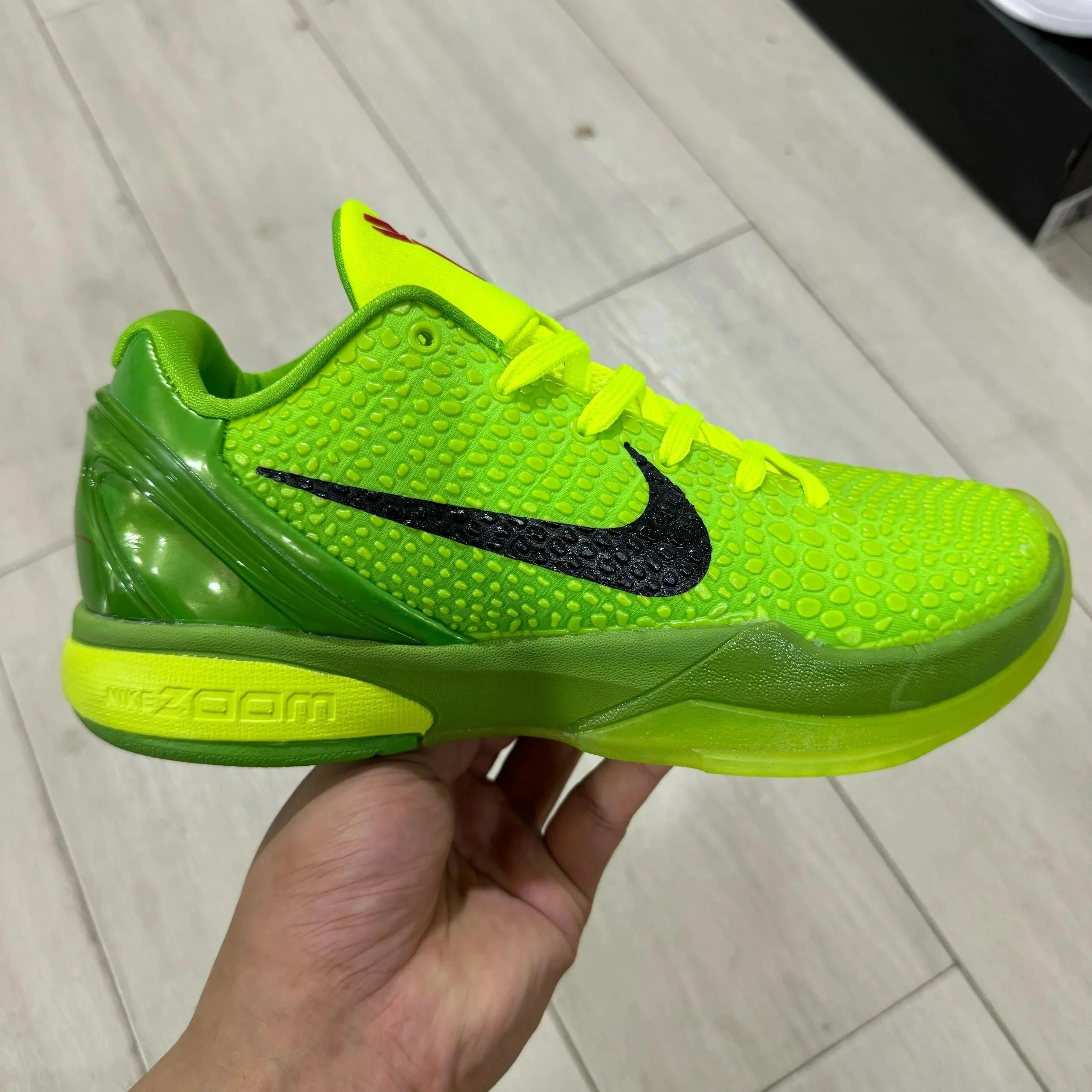 NIKE KOBE