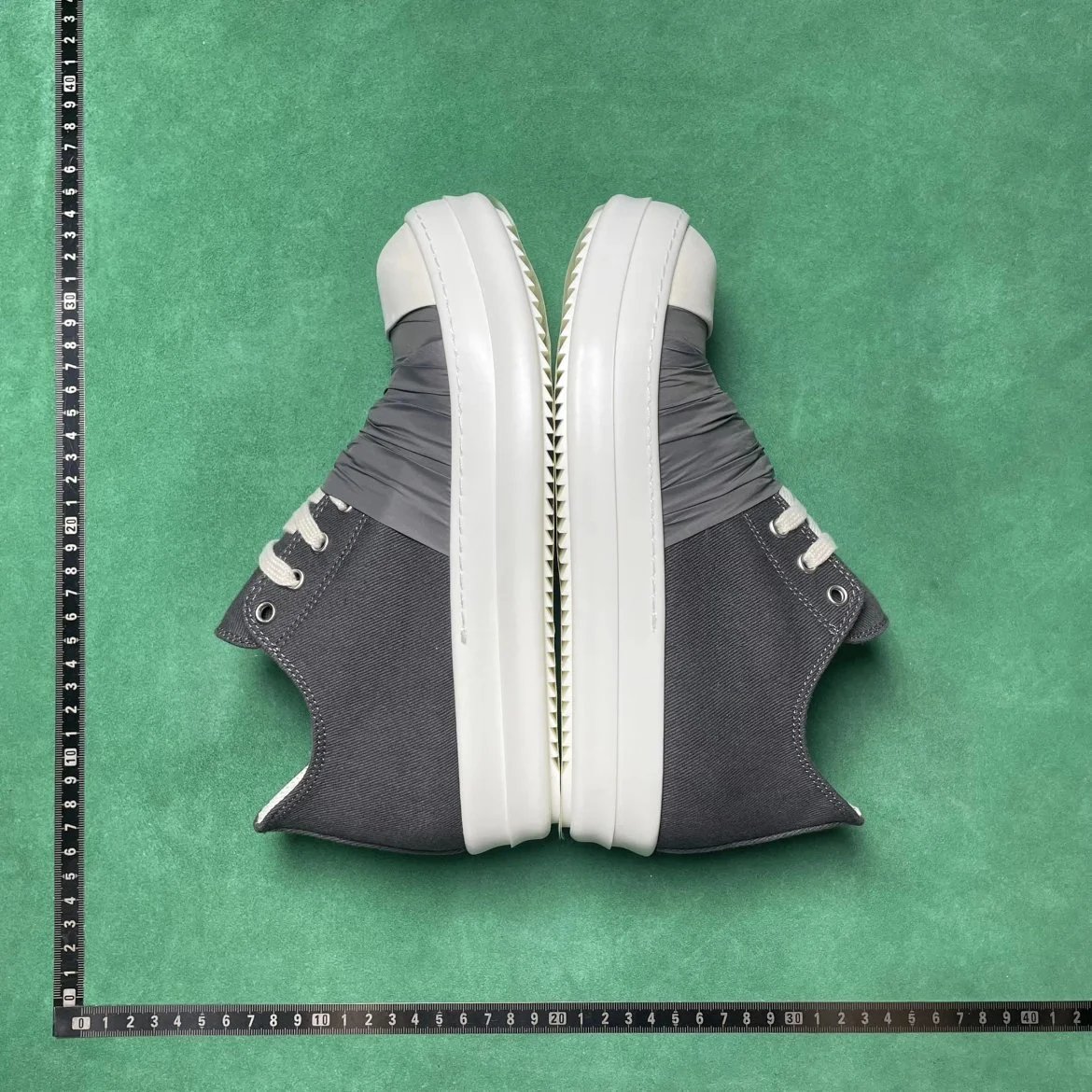 BD 6 PLEATED LACE-UP LOW-TOP