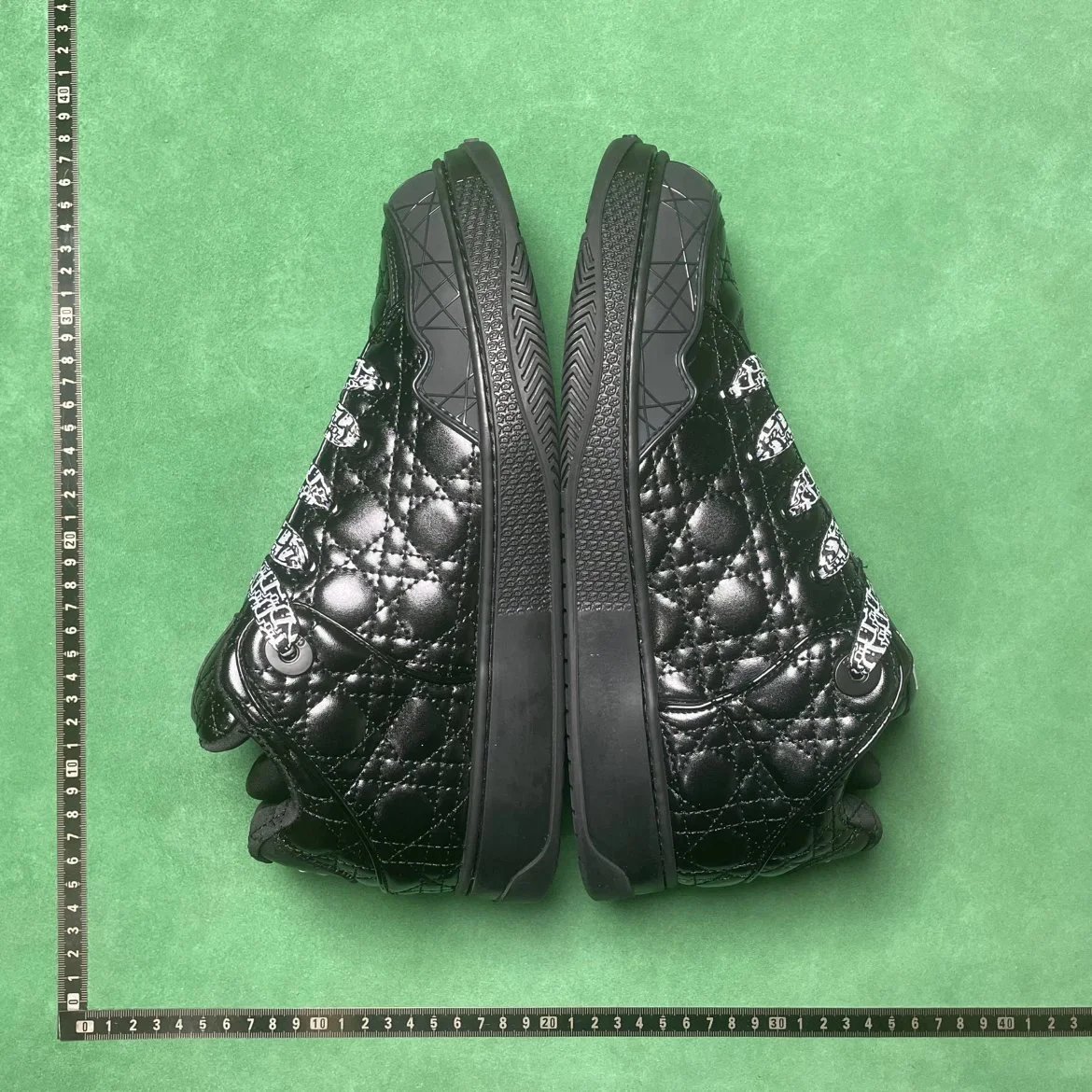 CUSTOM ORDERS SHIP IN 3