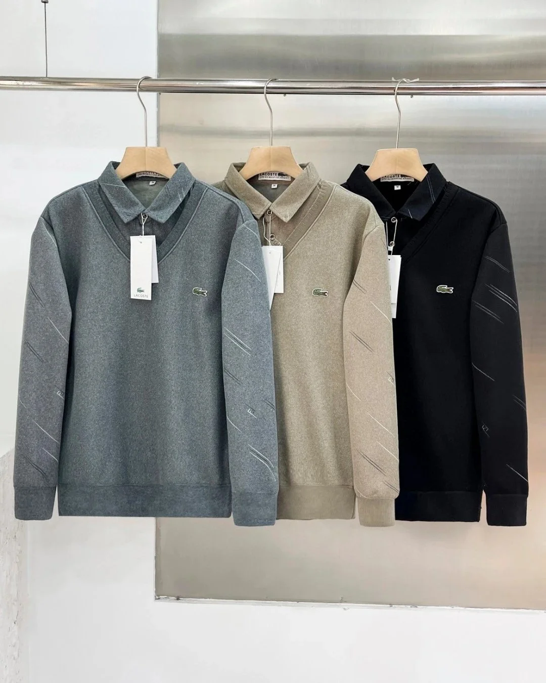 Lacoste Collared V-N