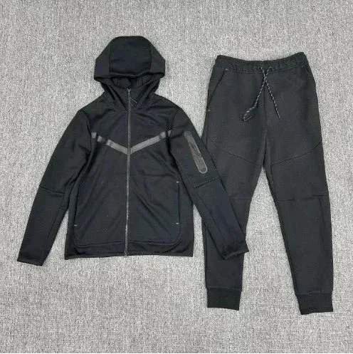 Nike Tech Fleece Hoodie and Joggers Set Black/Gray Tracksuit - 5