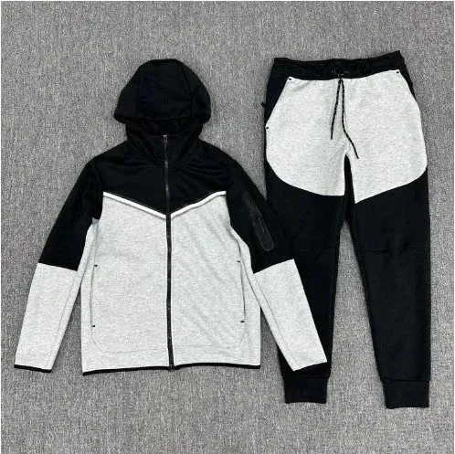 Nike Tech Fleece Hoodie and Joggers Set Black/Gray Tracksuit - 7