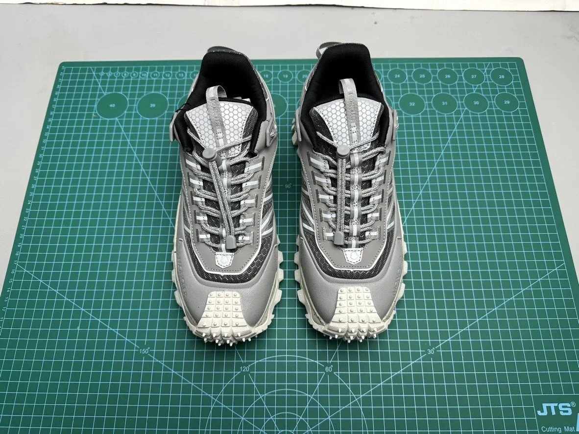 Moncler Trailgrip 碳纤维增高防滑橡胶底尺码正常购买 15