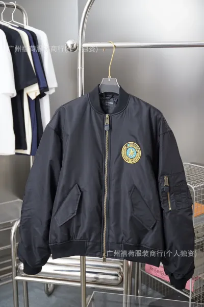Design Windbreaker Jacket White with Distorted Logo Print Outerwear - 34
