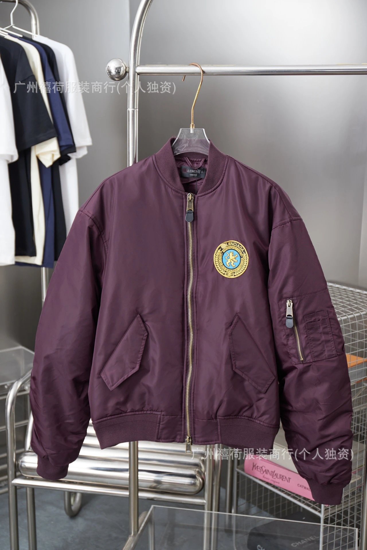 Design Windbreaker Jacket White with Distorted Logo Print Outerwear - 35