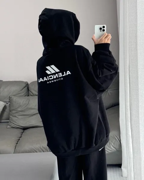 Design Distorted Script White Hoodie - 9