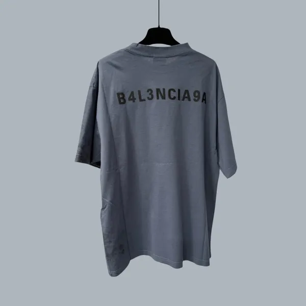 Balenciaga B4L3NCIA9A Distressed Gray T-Shirt - 1