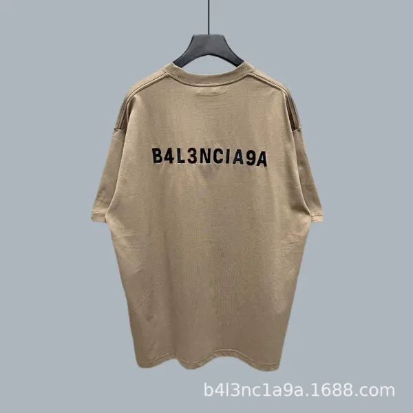 Balenciaga B4L3NCIA9A Graphic T-Shirt Beige - 1