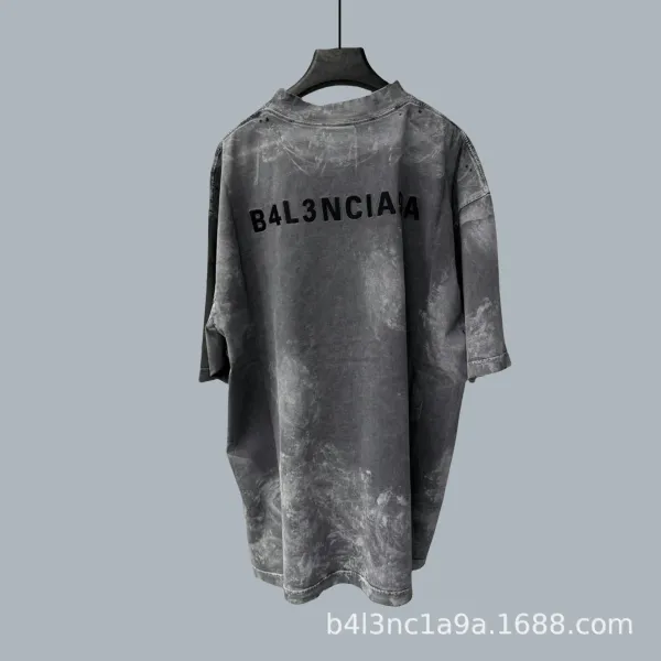 Balenciaga B4L3NCIA9A Distressed Gray T-Shirt - 1