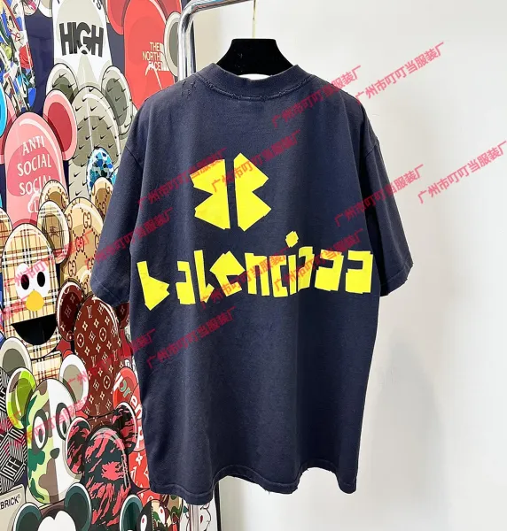 Balenciaga Valencia Graphic Print Black T-Shirt - 5