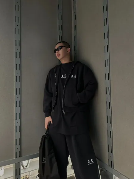 Balenciaga x Under Armour Zip-Up Hoodie Black - 3