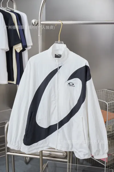 Design Lenciada Windbreaker Jacket White with Navy Graphic Outerwear.windbreaker - 1