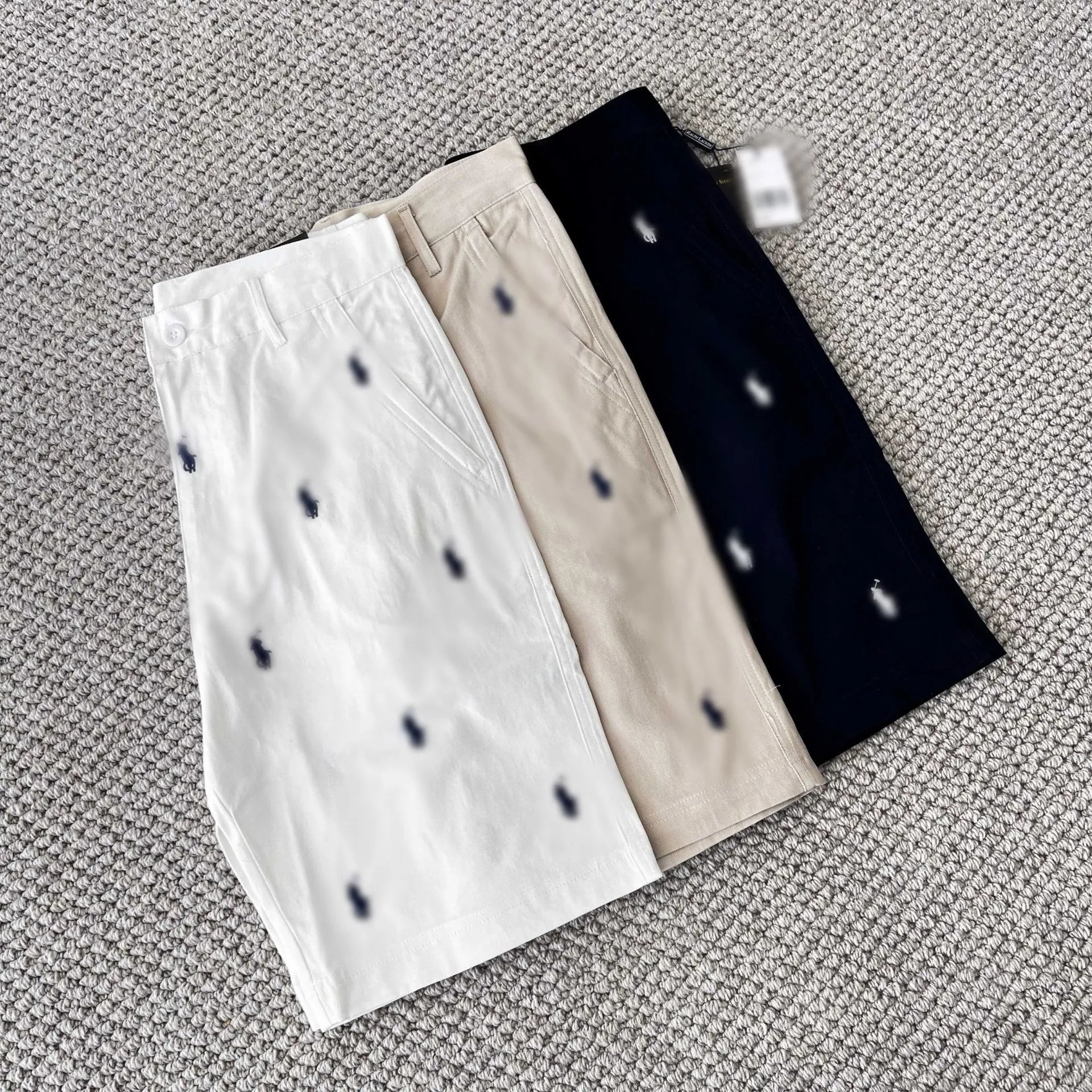 Design Polka Dot Chino Shorts Beige Shorts - 11