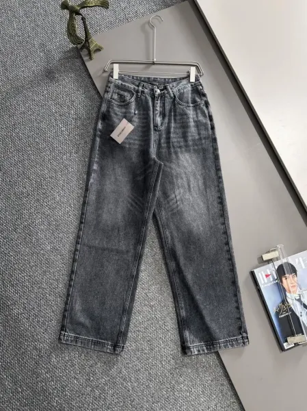 Design Wide-Leg Distressed Gray Jeans - 1