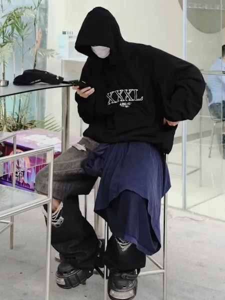 Design Distorted Script White Hoodie - 15