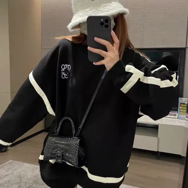 Design Embroidered Stripe Sweatshirt Black / White Sweater - 2
