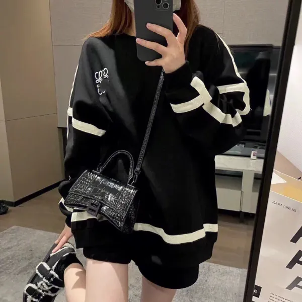 Design Embroidered Stripe Sweatshirt Black / White Sweater - 4