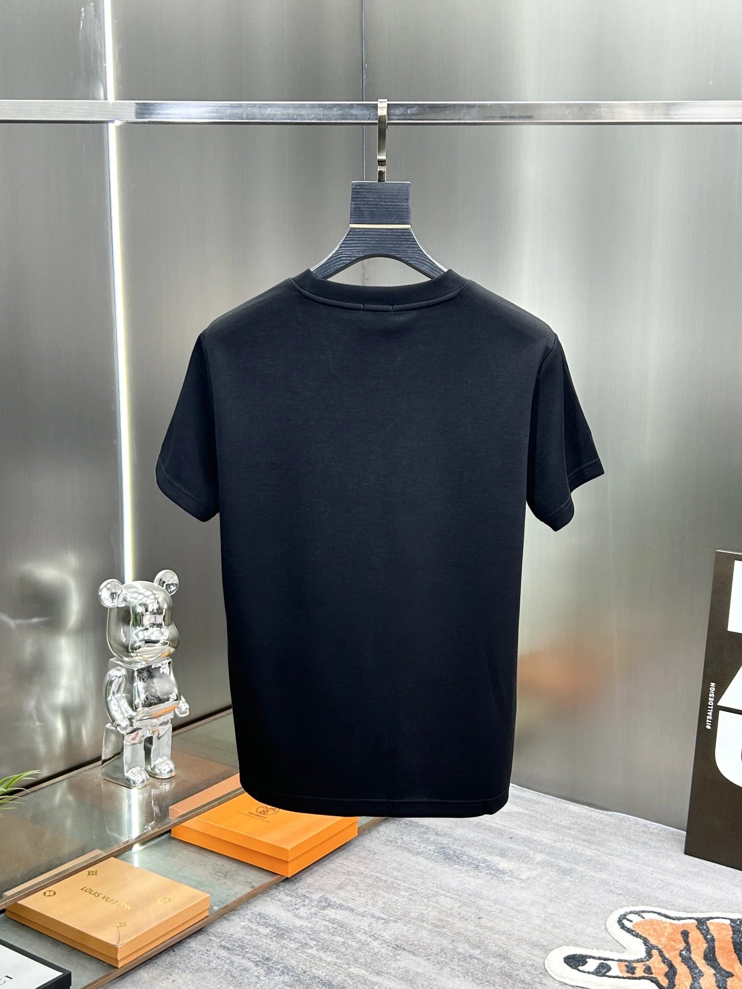 Burberry Black Graphic Cotton T-Shirt Luxury Top