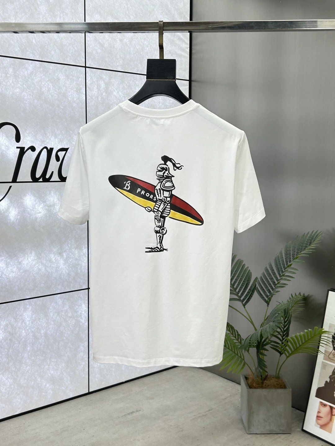 Burberry Classic White Cotton Logo T-Shirt Unisex
