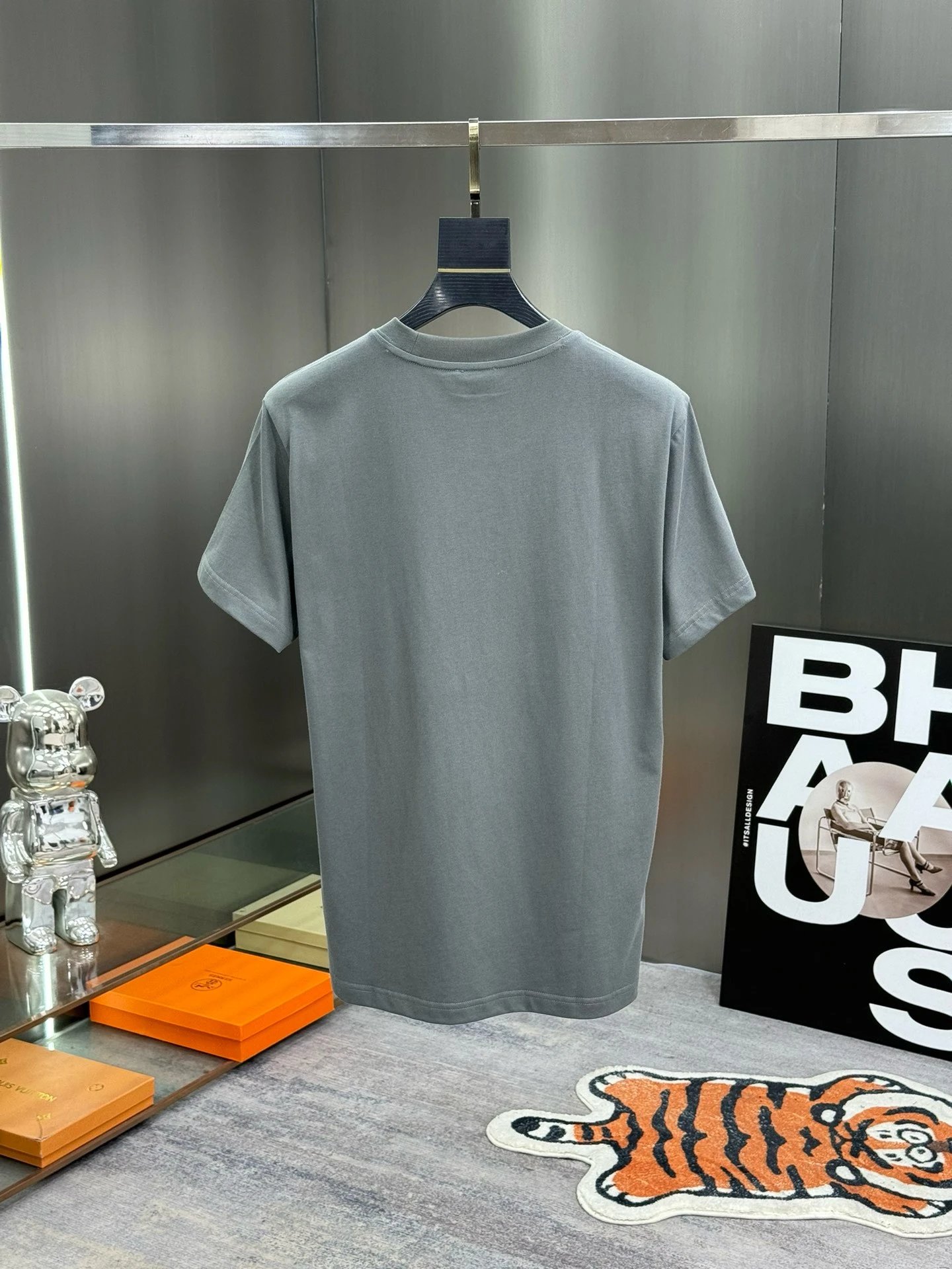 Burberry Knight Logo Gray Cotton T-Shirt