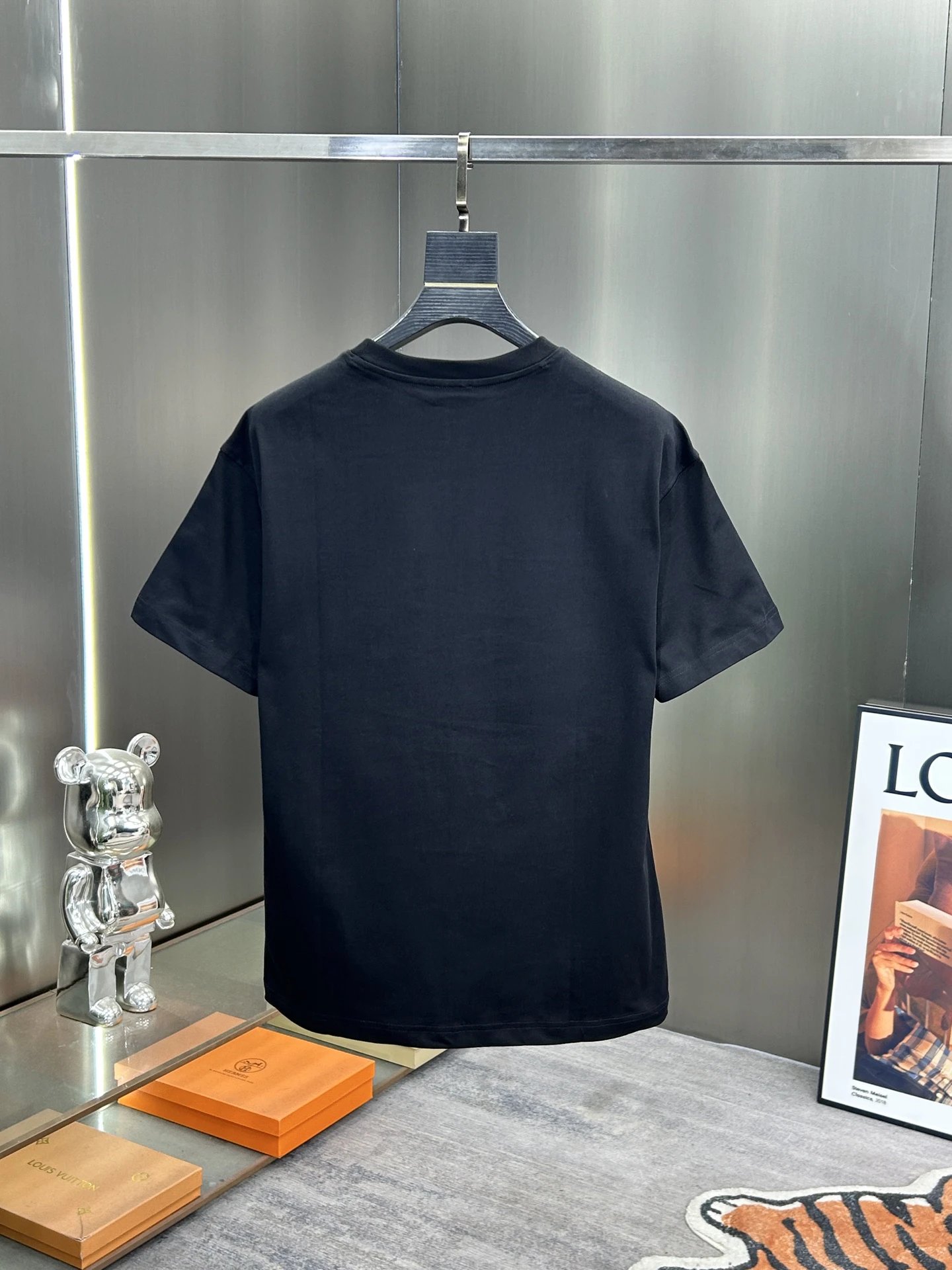 Burberry Men Black Cotton Logo T-Shirt Casual Style