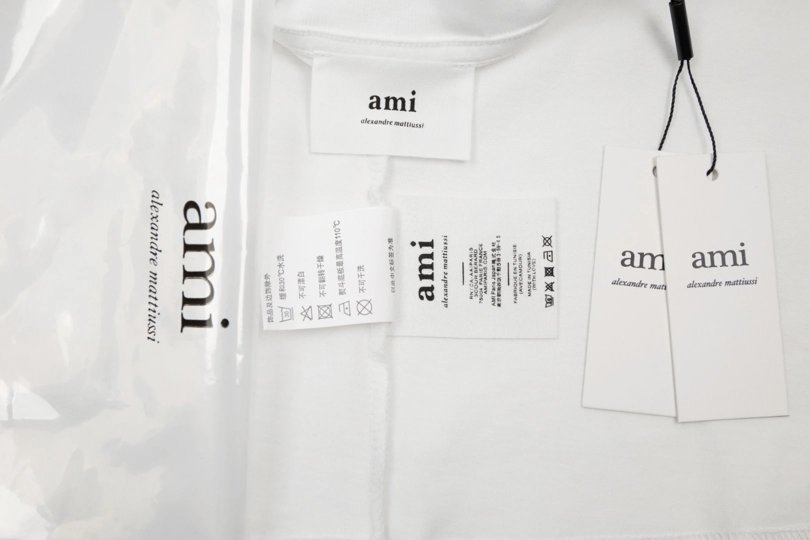 AMI Heart Logo White Cotton Unisex T-Shirt